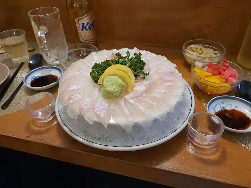 신선함이 가득한 참치회 한 상차림