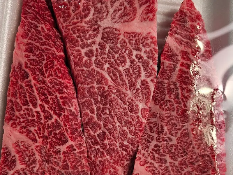 마블링이 예술적인 한우