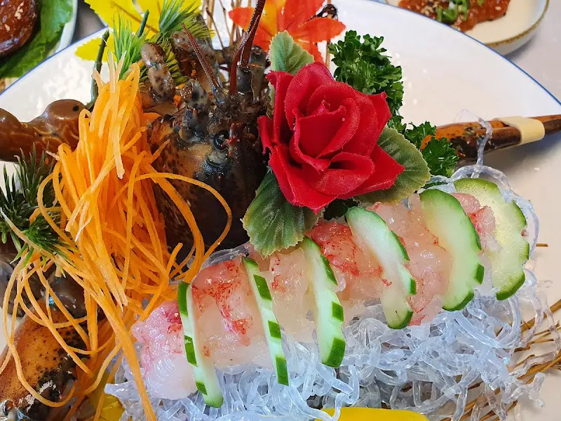 화려한 회 데코레이션