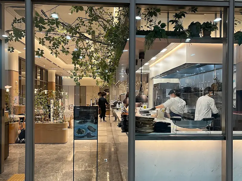 H654 레스토랑 외부 모습