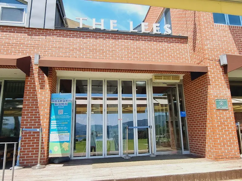 더리스 레스토랑 외관