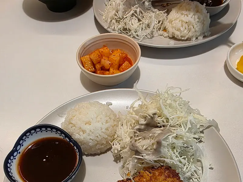 깔끔한 기본 상차림