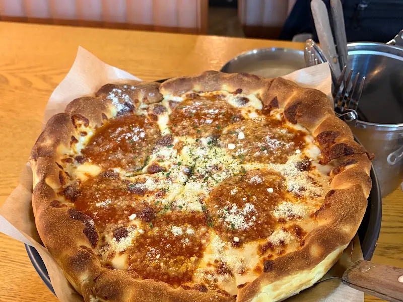 두툼한 시카고 피자