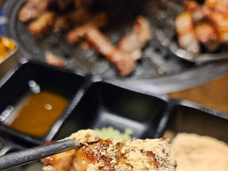 고기와 곁들여 먹는 다양한 소스