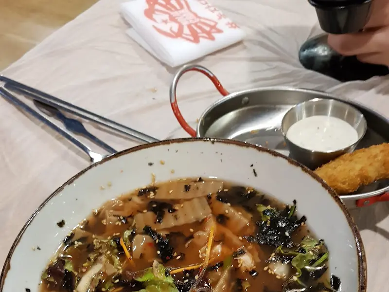 신선한 곁들임 메뉴