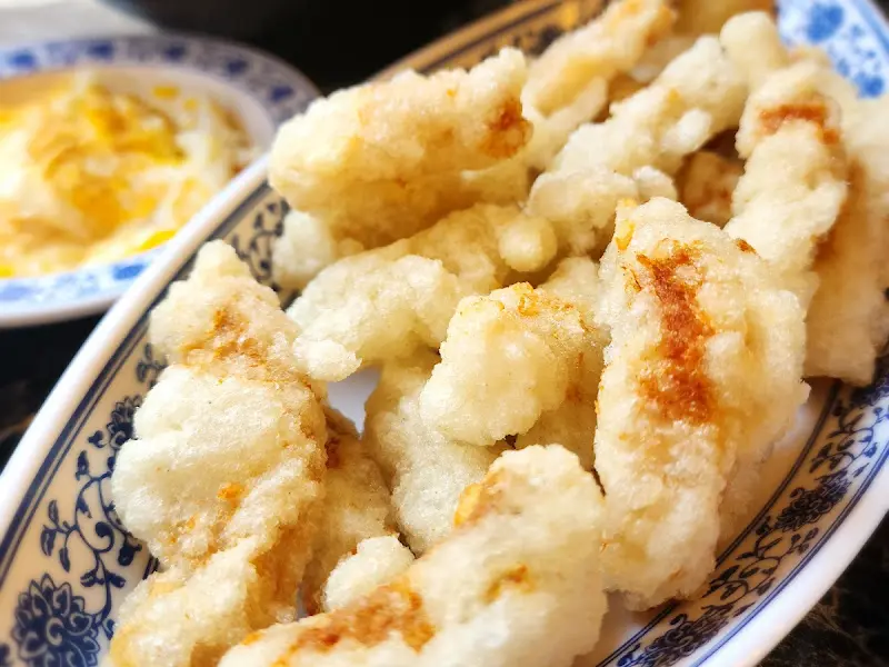 바삭하게 튀겨진 찹쌀 탕수육