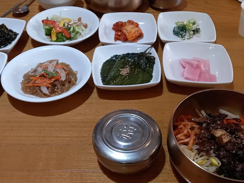 정갈한 밑반찬들