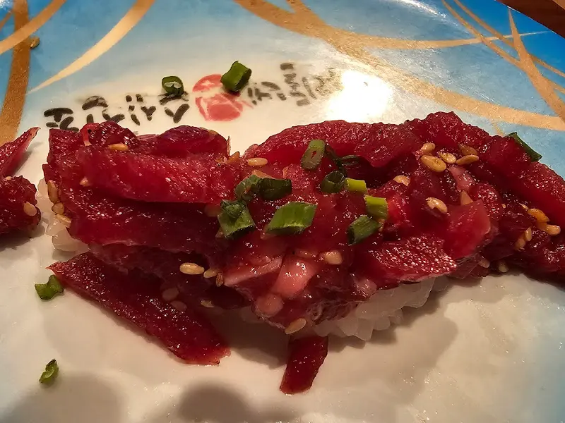 환상적인 맛, 육회 초밥