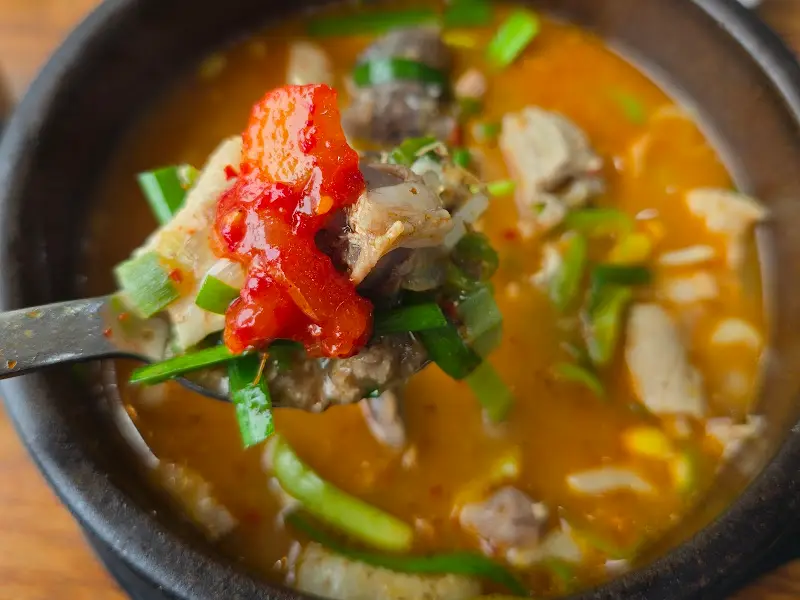 다대기가 풀어져 있는 순대국