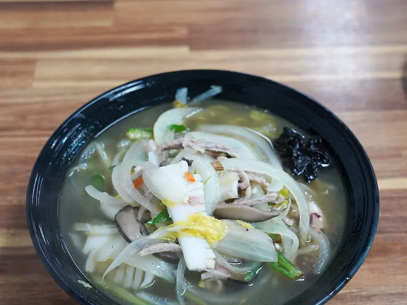 하얀고추짬뽕 속 재료