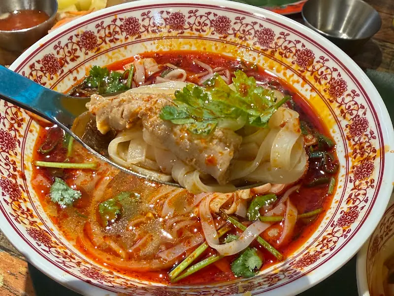 매운 소곱창 쌀국수