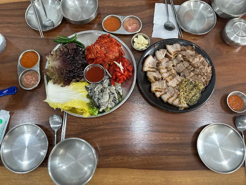 마늘보쌈 한상차림