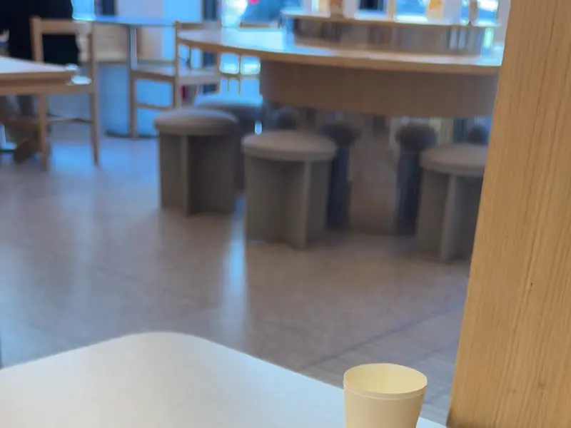 클랩피자에서 판매하는 다양한 종류의 피자 포스터