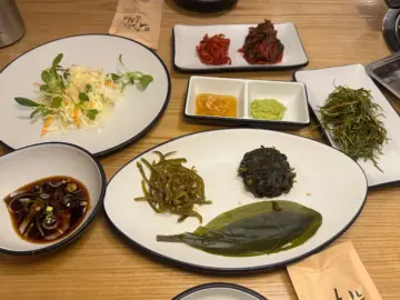 종각 젊음의 거리, 잊을 수 없는 한우 차돌 삼합의 향연! 서울 맛집 “진대감”
