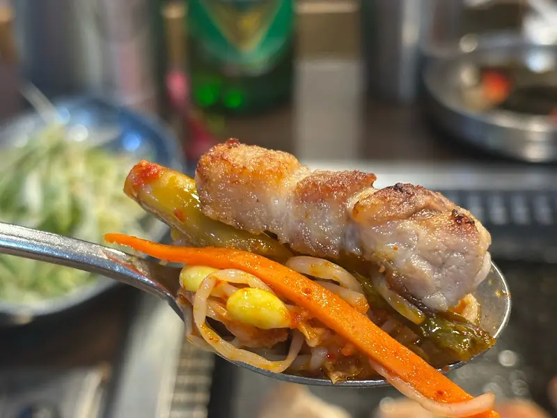 쌈과 함께 즐기는 삼겹살