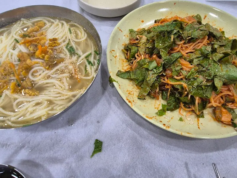 회국수와 성게국수