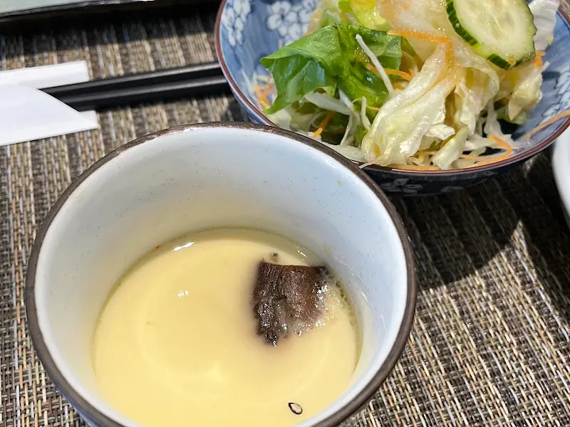 차완무시와 샐러드