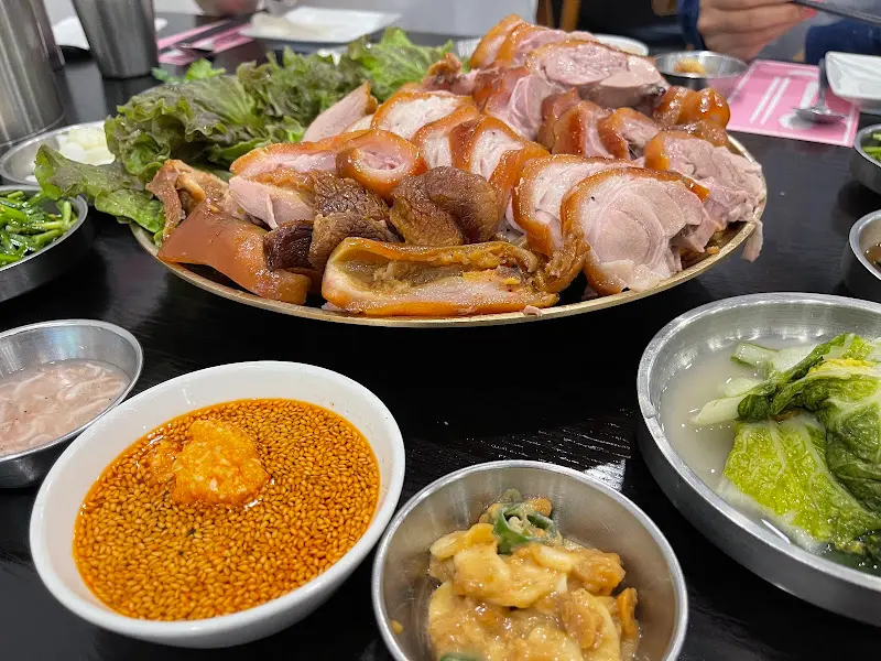 윤밀원 평양냉면