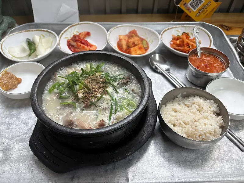 순대국 한 상 차림