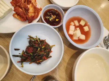 금남로4가역 숨은 보석, 광주 박순자녹두집에서 맛보는 추억의 노포 밥상