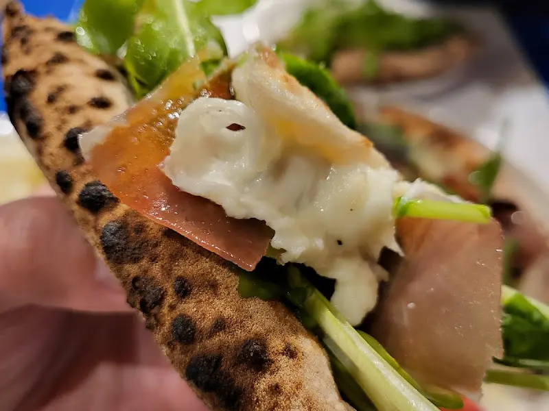 프로슈토 루꼴라 피자