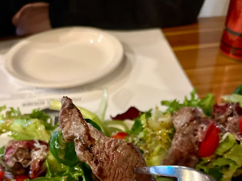 스테이크 샐러드