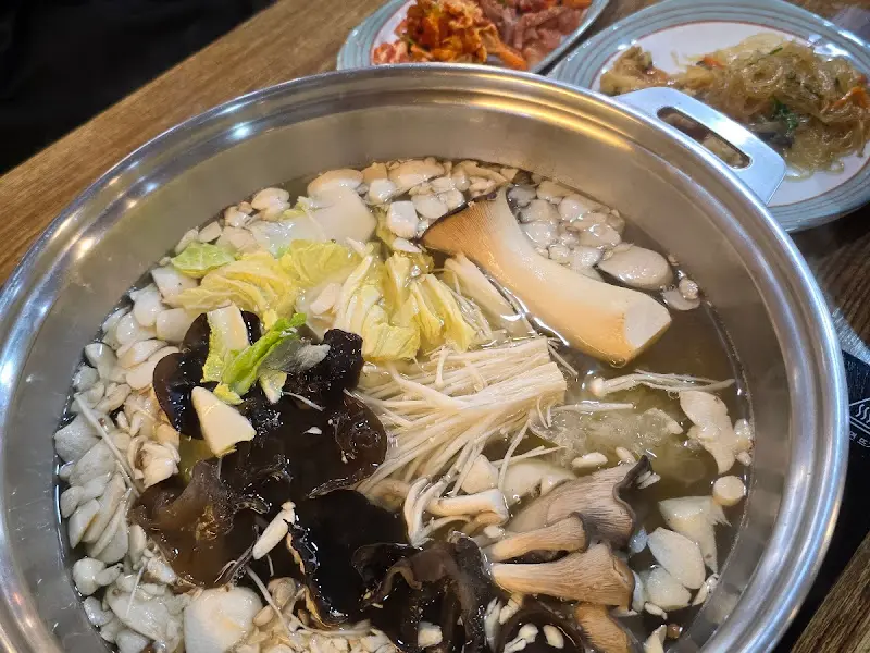버섯 샤브샤브 전골