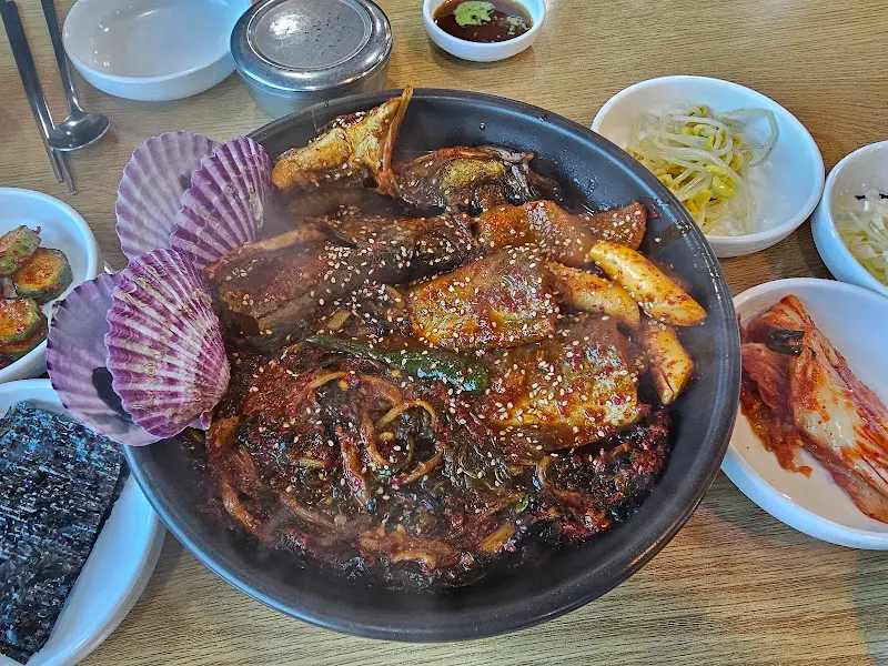 푸짐한 코다리 조림 한 상 차림