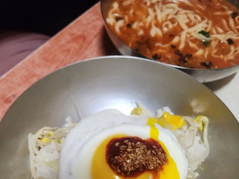 장칼국수와 콩나물밥