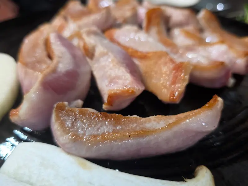 노릇하게 구워진 항정살