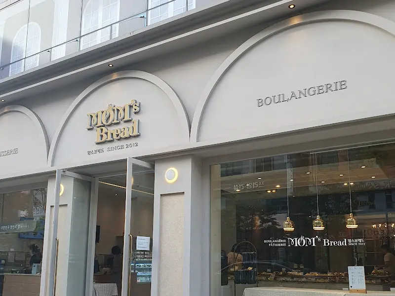 맘스브레드 외부 전경