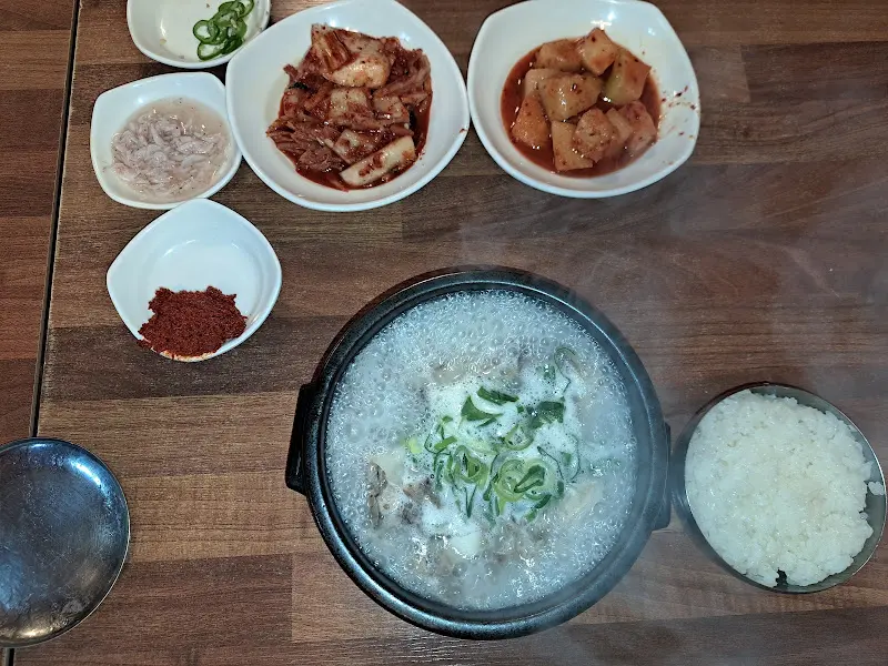 순대국 한 상 차림