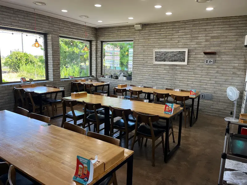 해왓 식당 내부