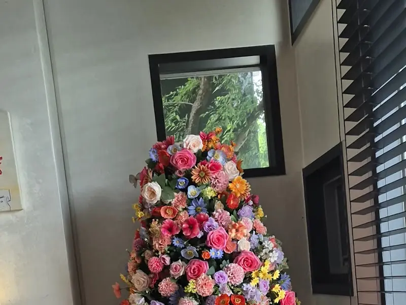 CHOI'S STEAK 내부 플라워 장식