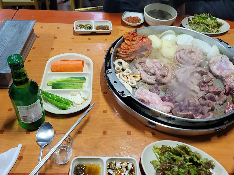 곱창과 함께 곁들여 먹는 채소