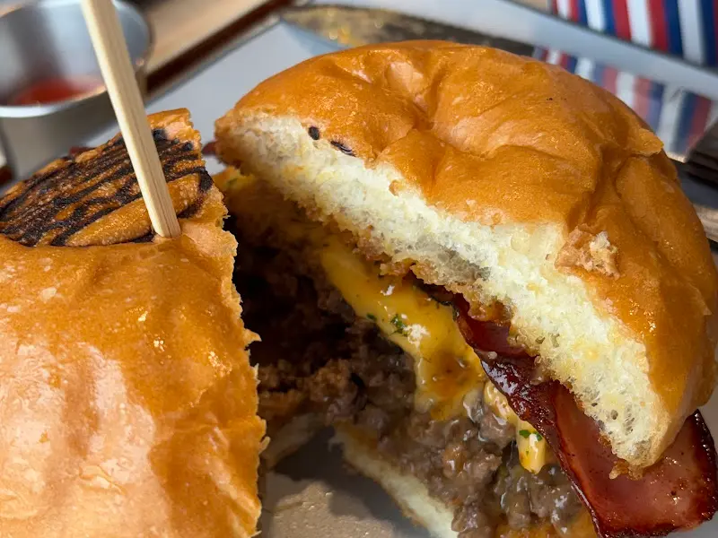 톰스테이크버그 단면