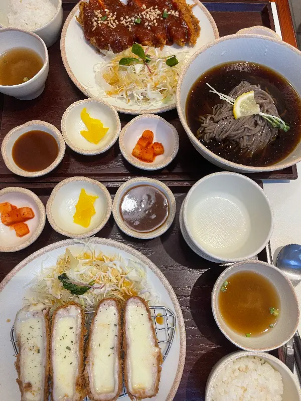 돈까스와 냉모밀