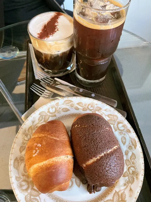 아늑한 카페 내부