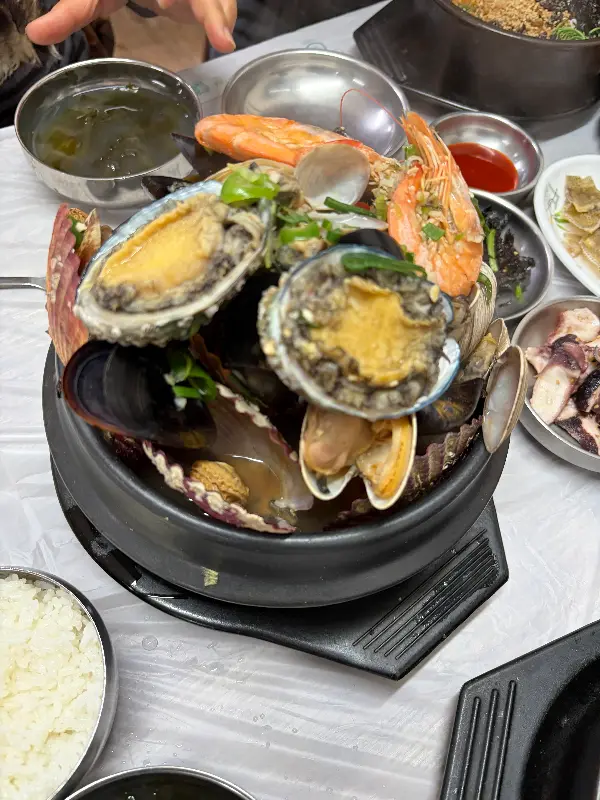 해물뚝배기 근접샷