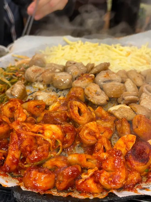 불판 위에서 익어가는 막창