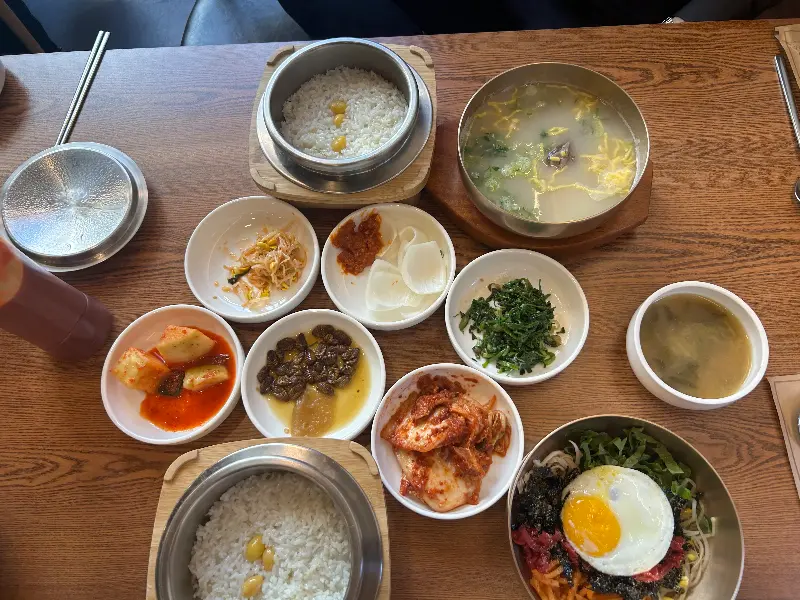 푸짐한 한상 차림