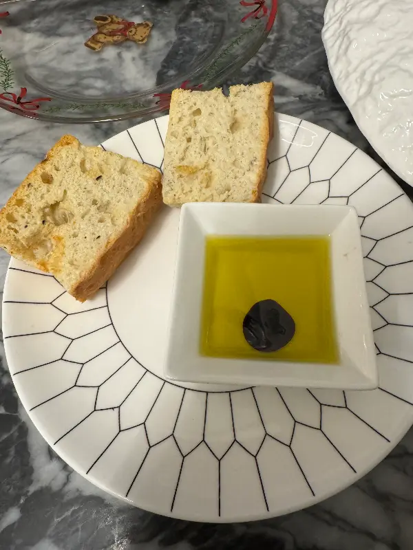 식전빵과 올리브오일