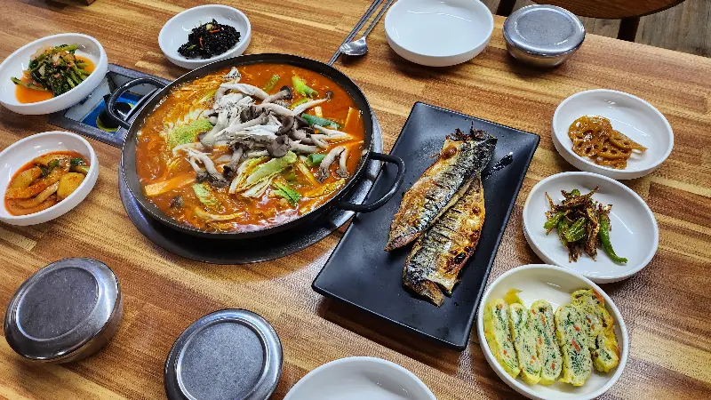참참식당 한상차림