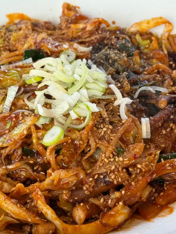 낙지비빔칼국수