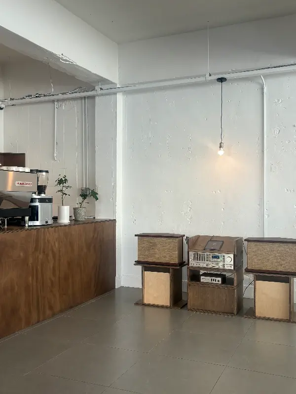 미결의미학 내부 전경