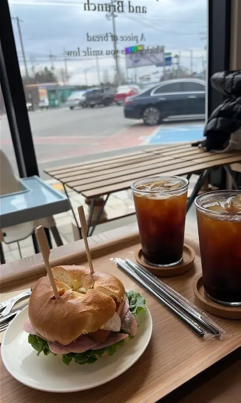 카페 내부 좌석