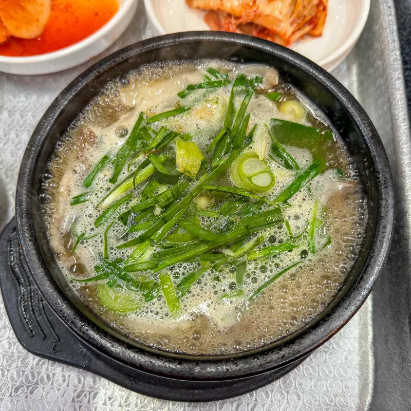 돼지국밥 비주얼