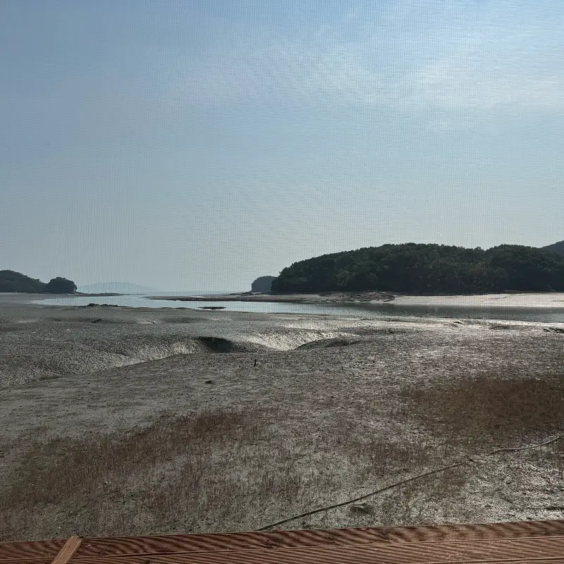 신도 앞바다의 아름다운 풍경