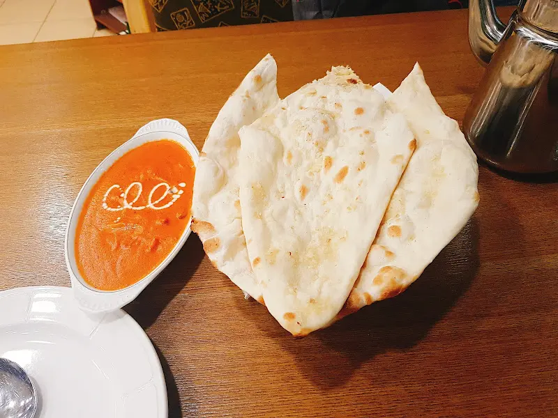 치킨 커리와 갈릭난