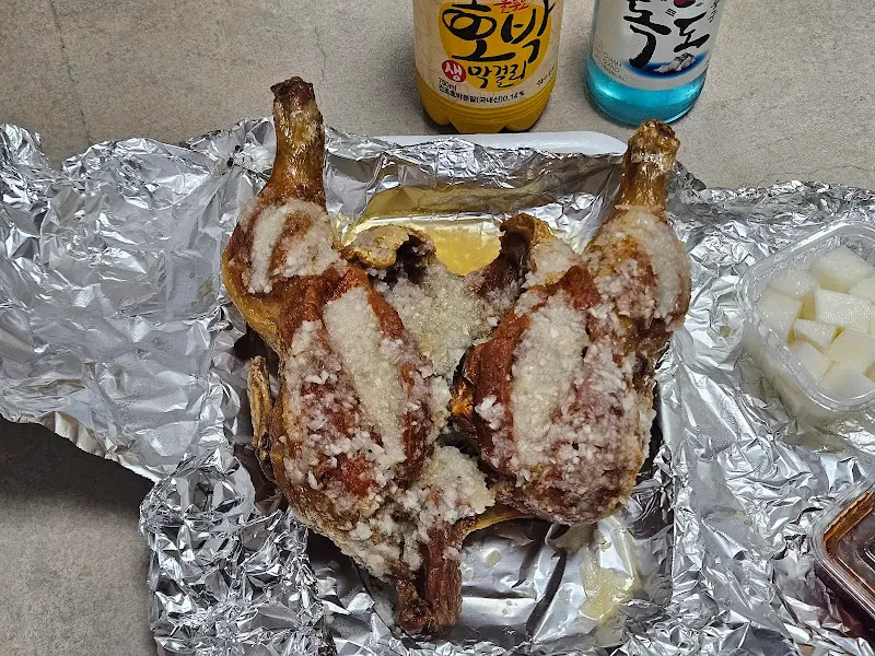 마늘통닭 전체샷